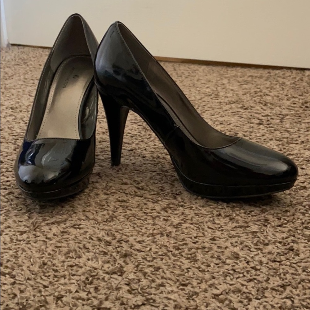 Black glossy heels